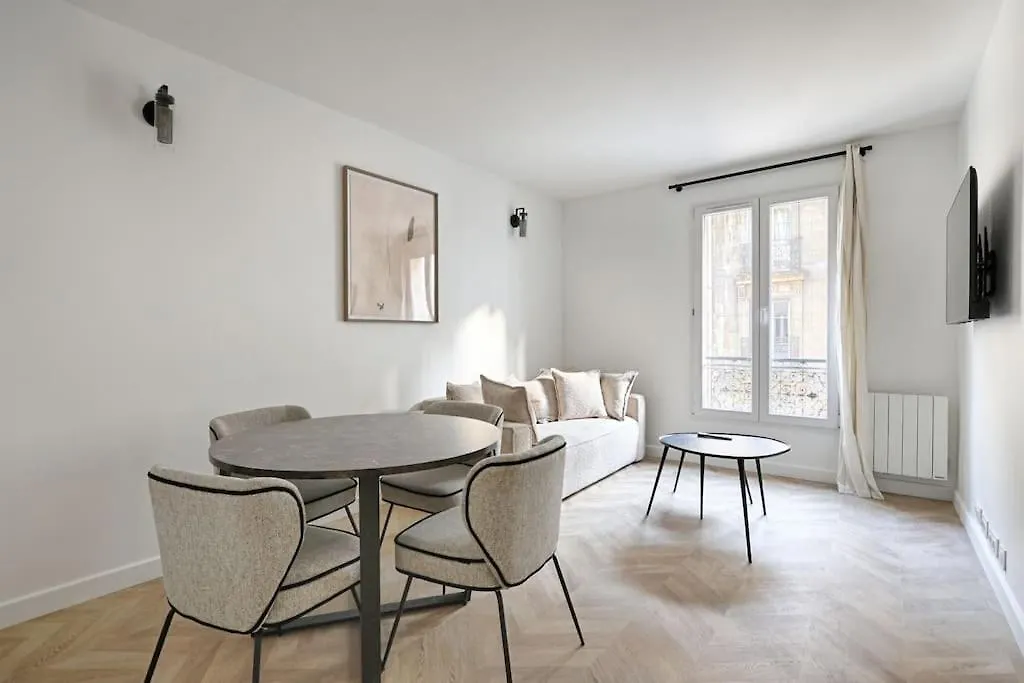 Saussier Ternes Charming Apartment 4P パリ