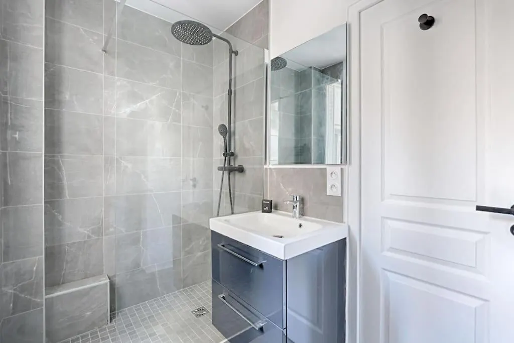 Saussier Ternes Charming Apartment 4P パリ